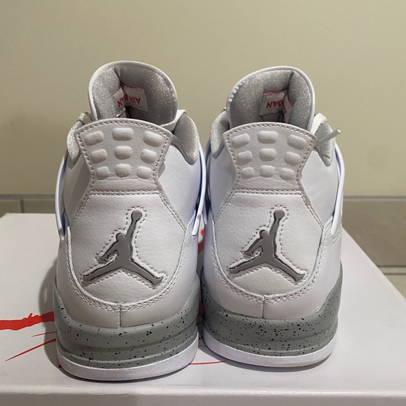 Jordan 4 White Oreos - Picture 6 of 11